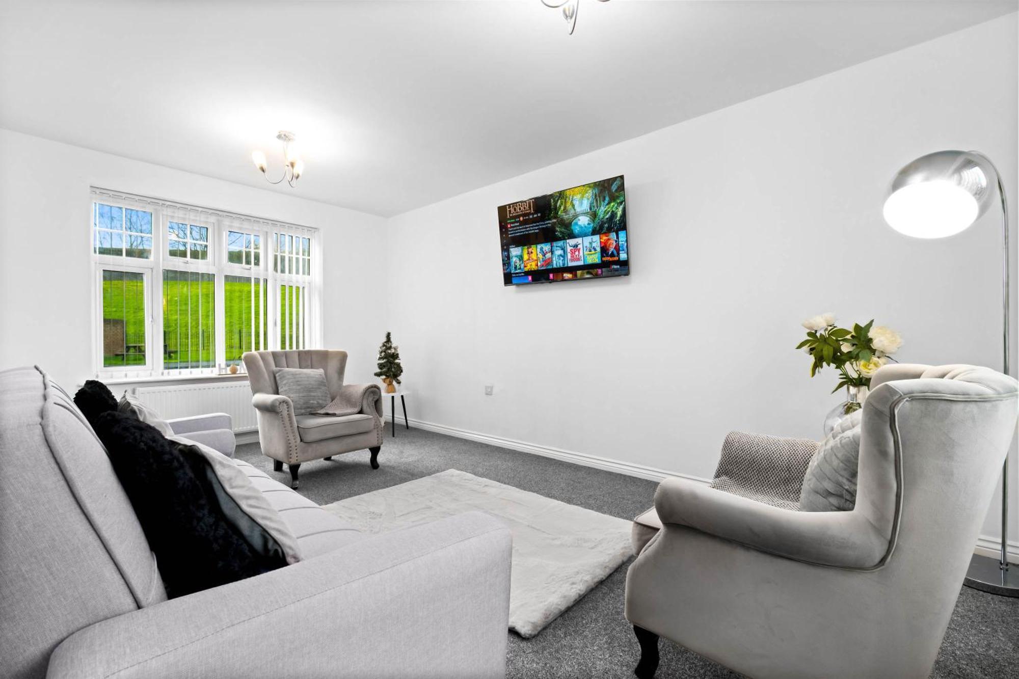 Harmony House 3 Bedroom New Build For Families, Contractors, Black Country Museum Sleeps 6 Типтън Екстериор снимка