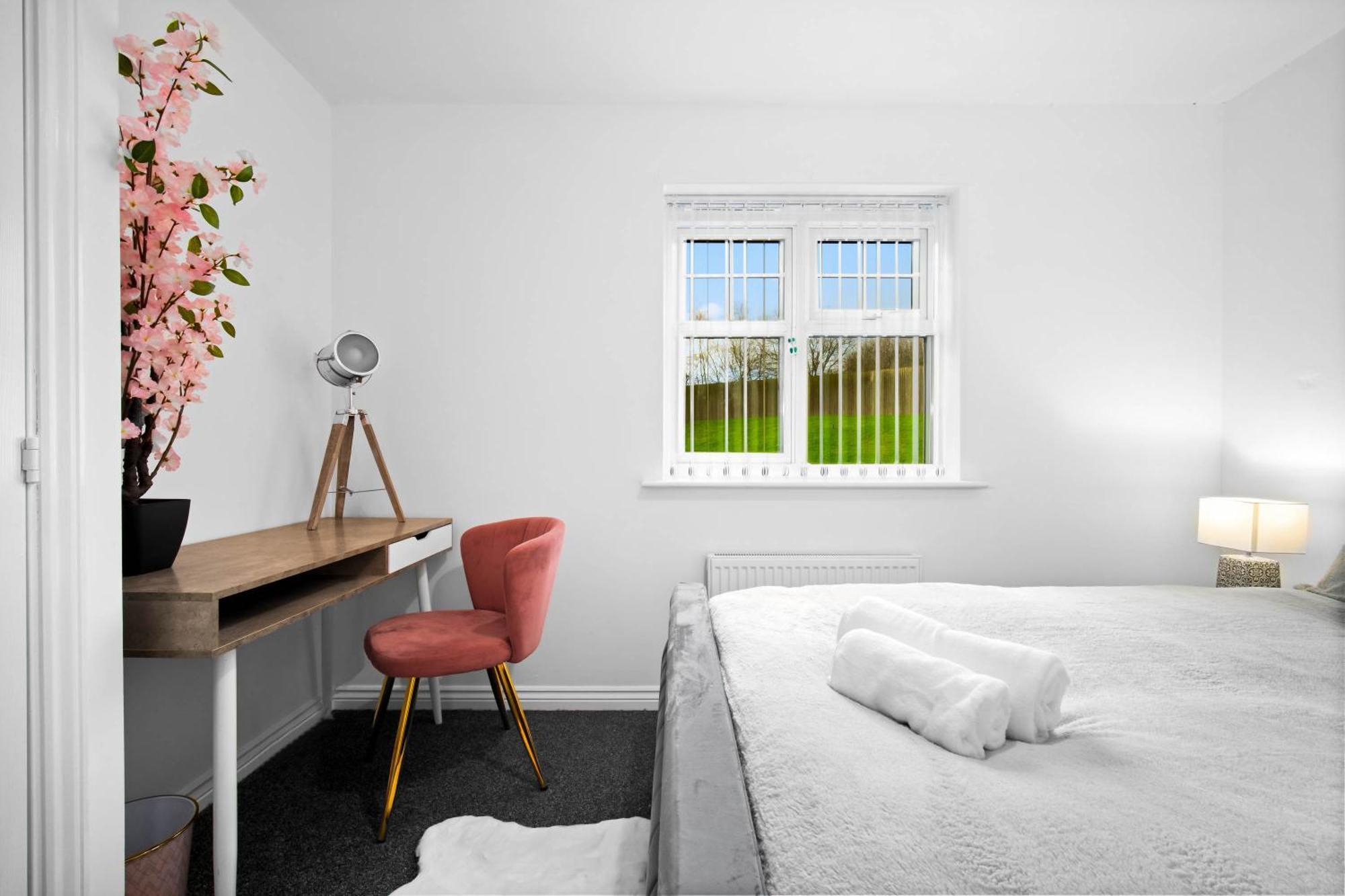 Harmony House 3 Bedroom New Build For Families, Contractors, Black Country Museum Sleeps 6 Типтън Екстериор снимка
