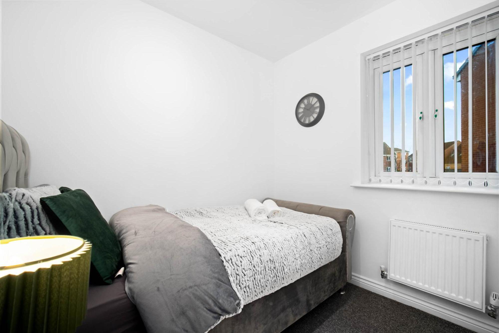 Harmony House 3 Bedroom New Build For Families, Contractors, Black Country Museum Sleeps 6 Типтън Екстериор снимка