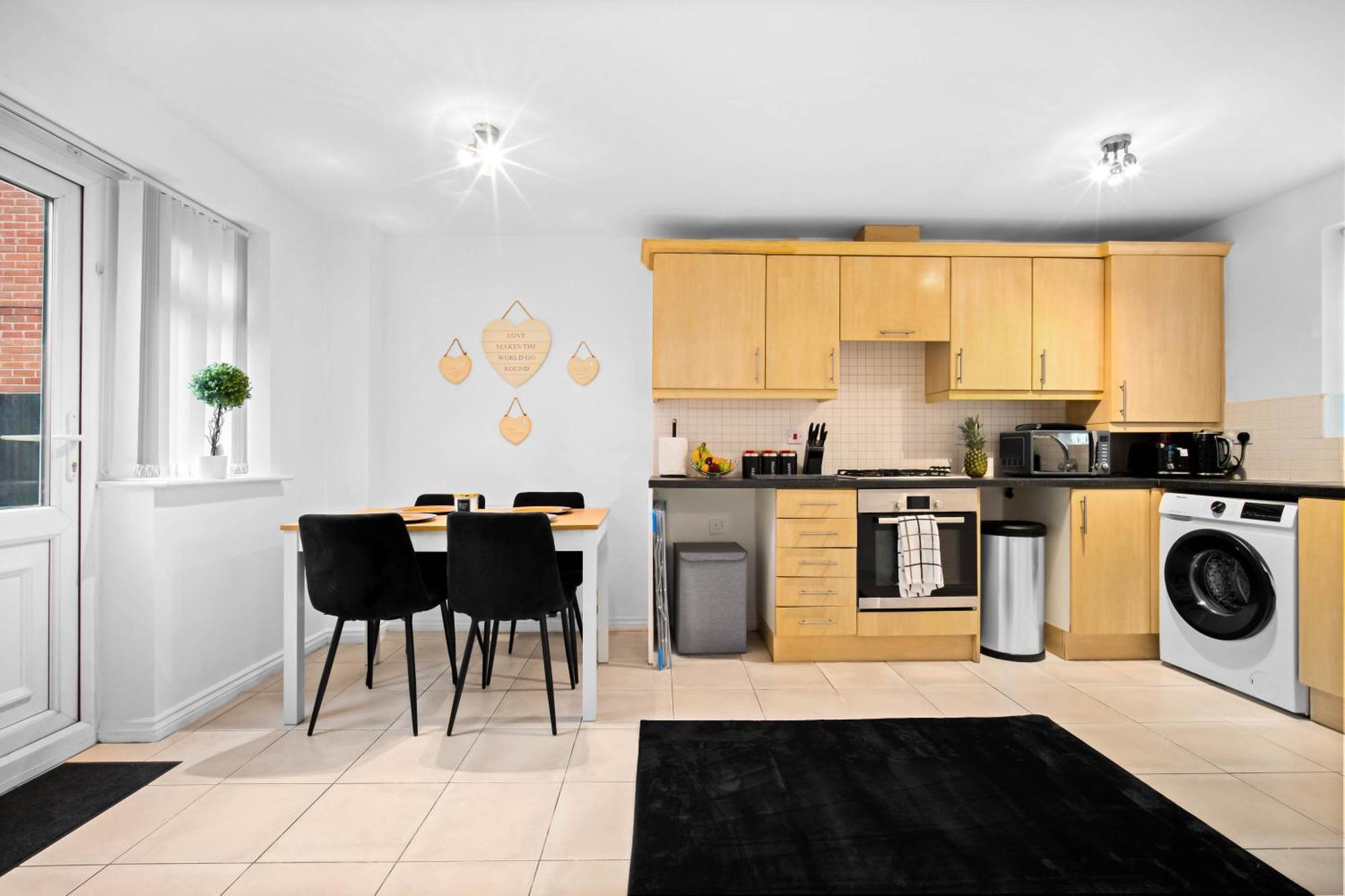 Harmony House 3 Bedroom New Build For Families, Contractors, Black Country Museum Sleeps 6 Типтън Екстериор снимка