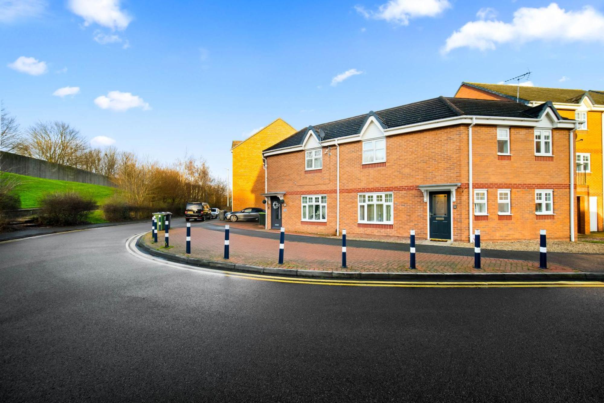 Harmony House 3 Bedroom New Build For Families, Contractors, Black Country Museum Sleeps 6 Типтън Екстериор снимка